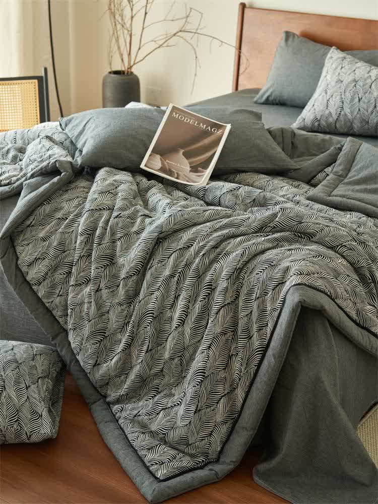 Leaf Stripe Natural Cotton Gauze Quilt