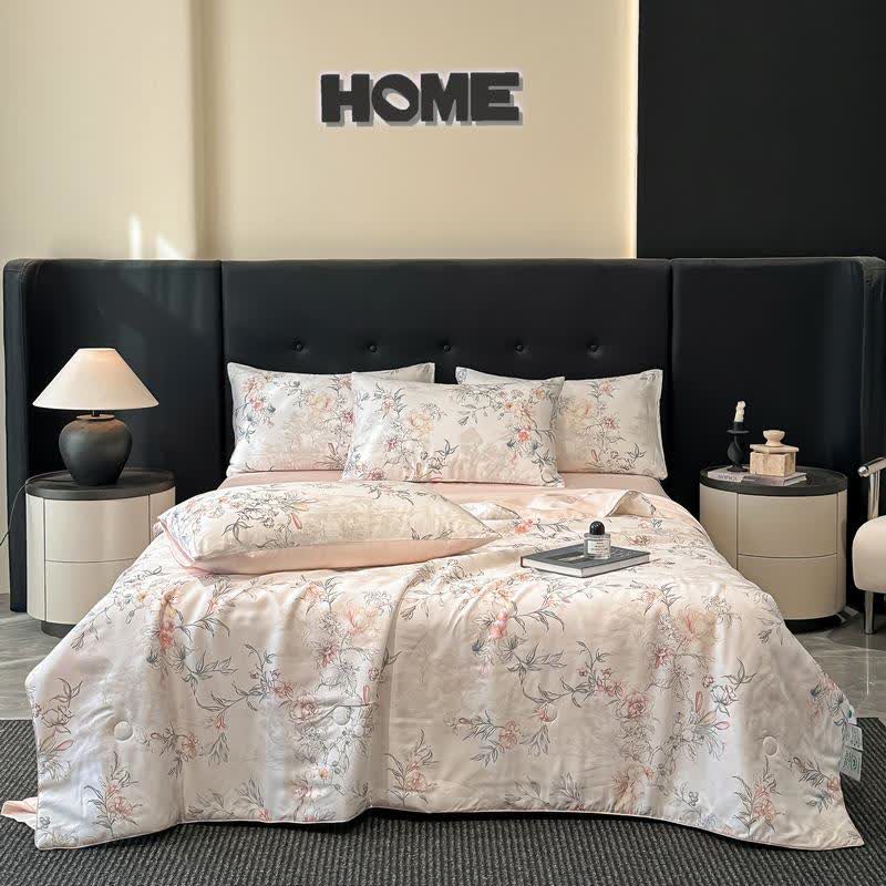 Rose Print Silky Natural Quilt