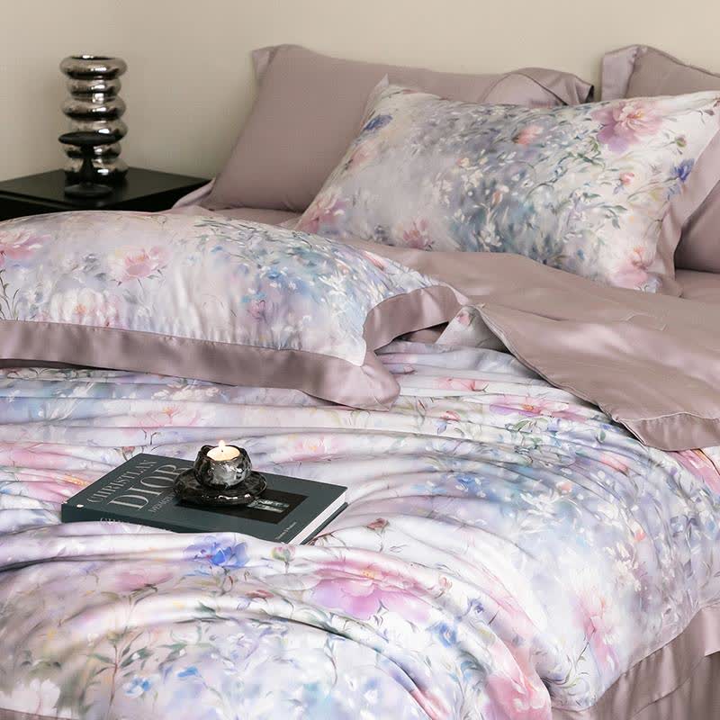 Poppy Floral Print Silky Natural Quilt