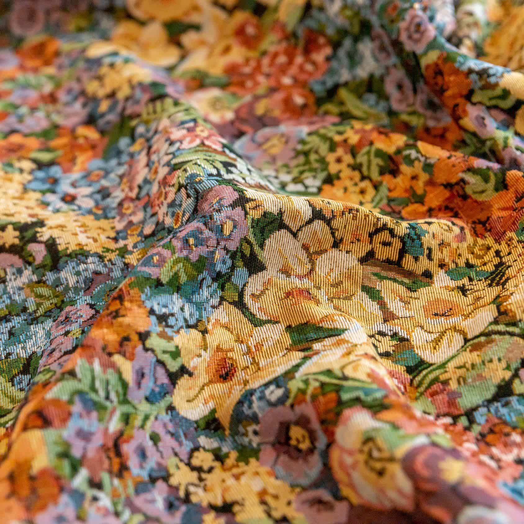 Luxurious Blooming Flowers Tassel Curtain