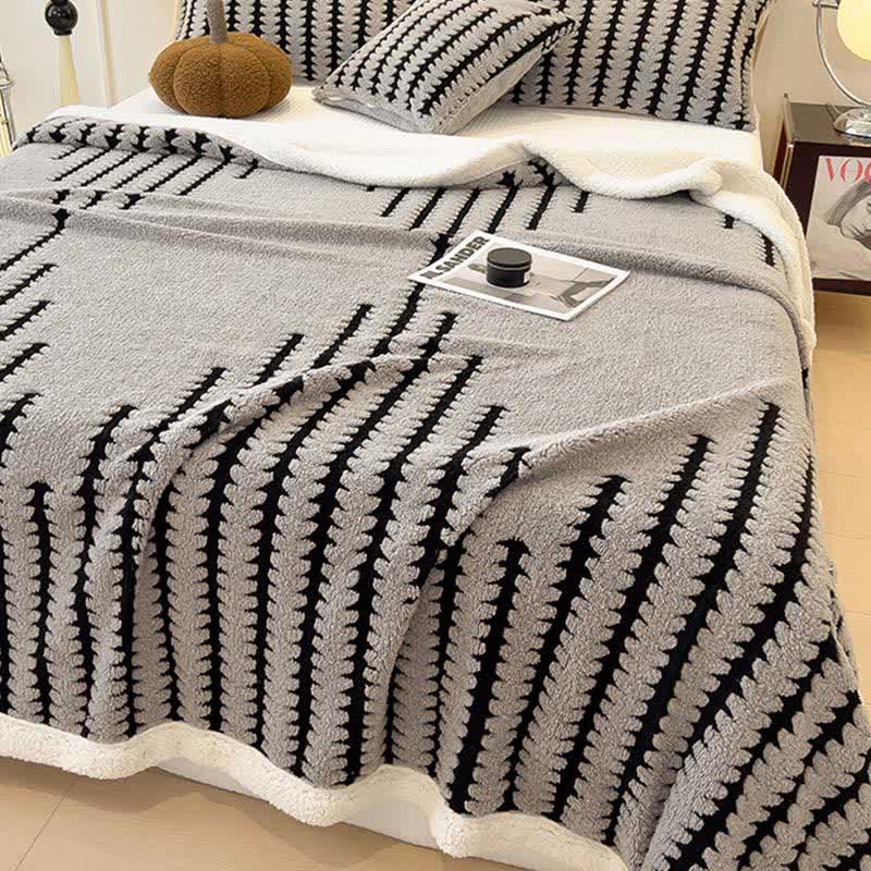 Geometric Print Jacquard Throw Blanket