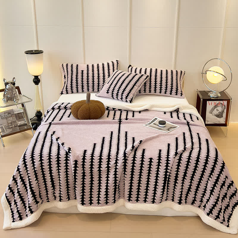 Geometric Print Jacquard Throw Blanket