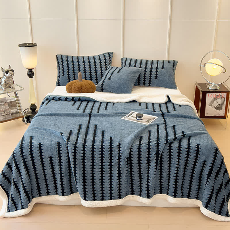 Geometric Print Jacquard Throw Blanket