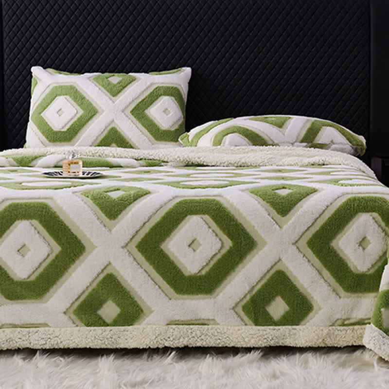 Geometric Pattern Jacquard Sherpa Blanket