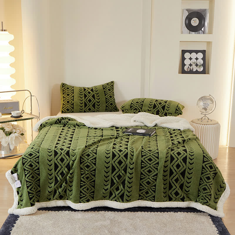 Striped Diamond Jacquard Warm Blanket