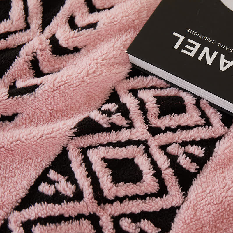 Striped Diamond Jacquard Warm Blanket