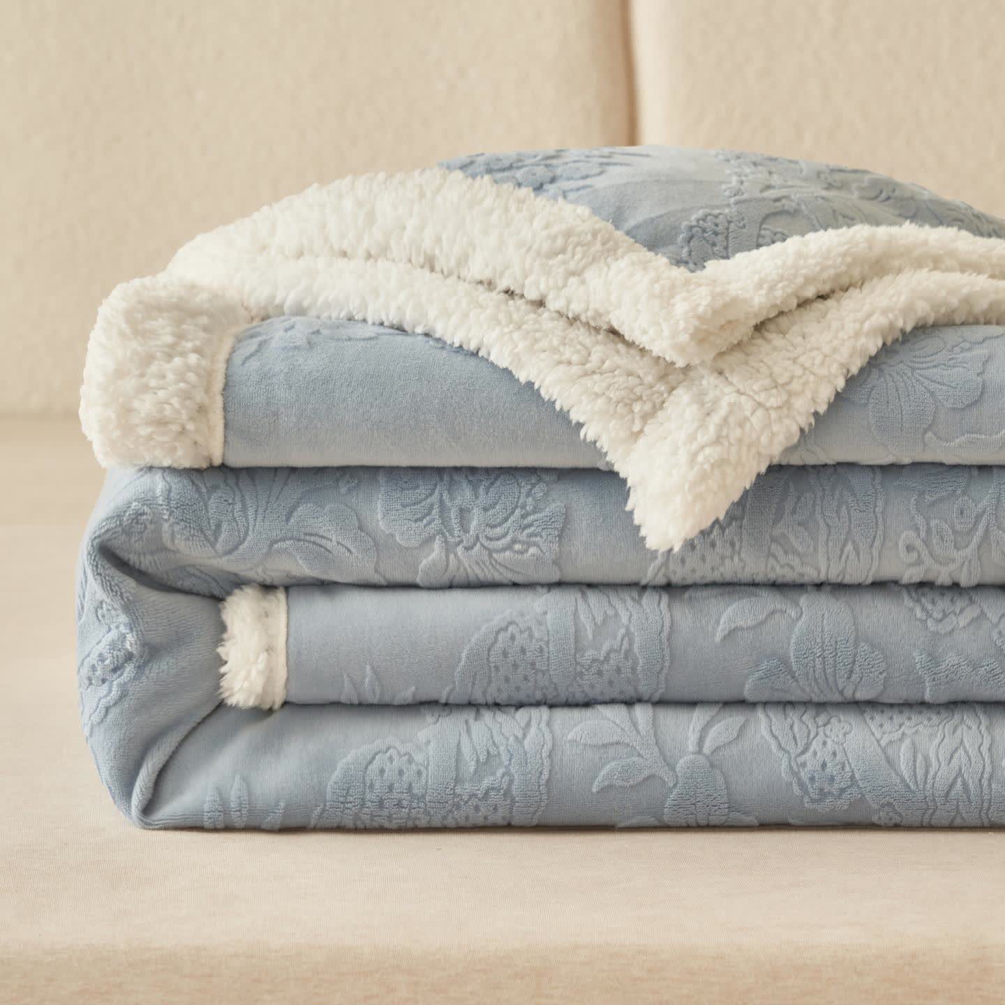 Floral Texture Jacquard Warm Throw Blanket