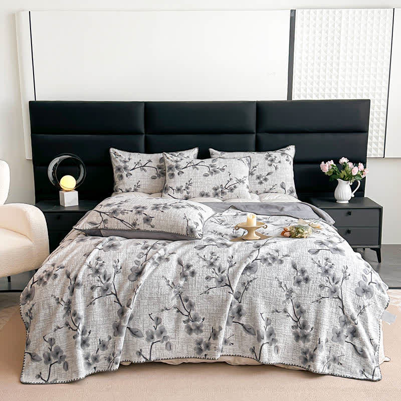 Plum Blossom Jacquard Throw Blanket