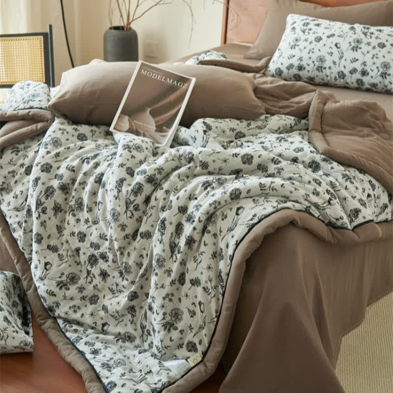 Black Floral Natural Cotton Gauze Quilt