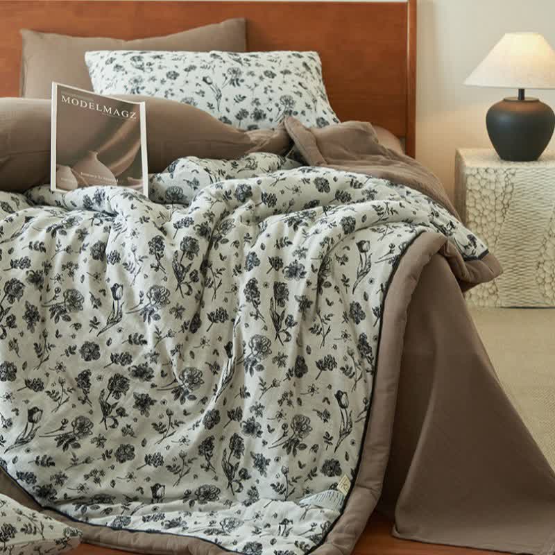 Black Floral Natural Cotton Gauze Quilt