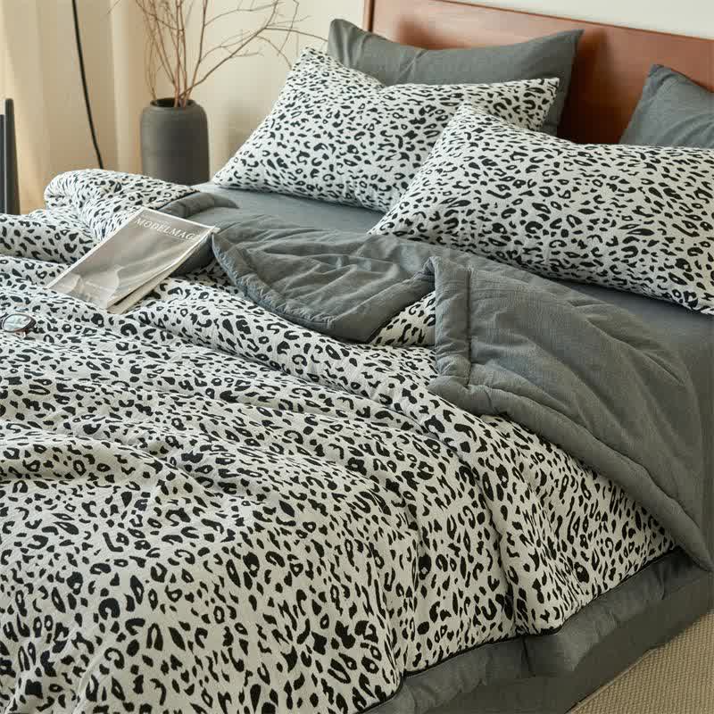 Leopard Print Natural Cotton Gauze Quilt