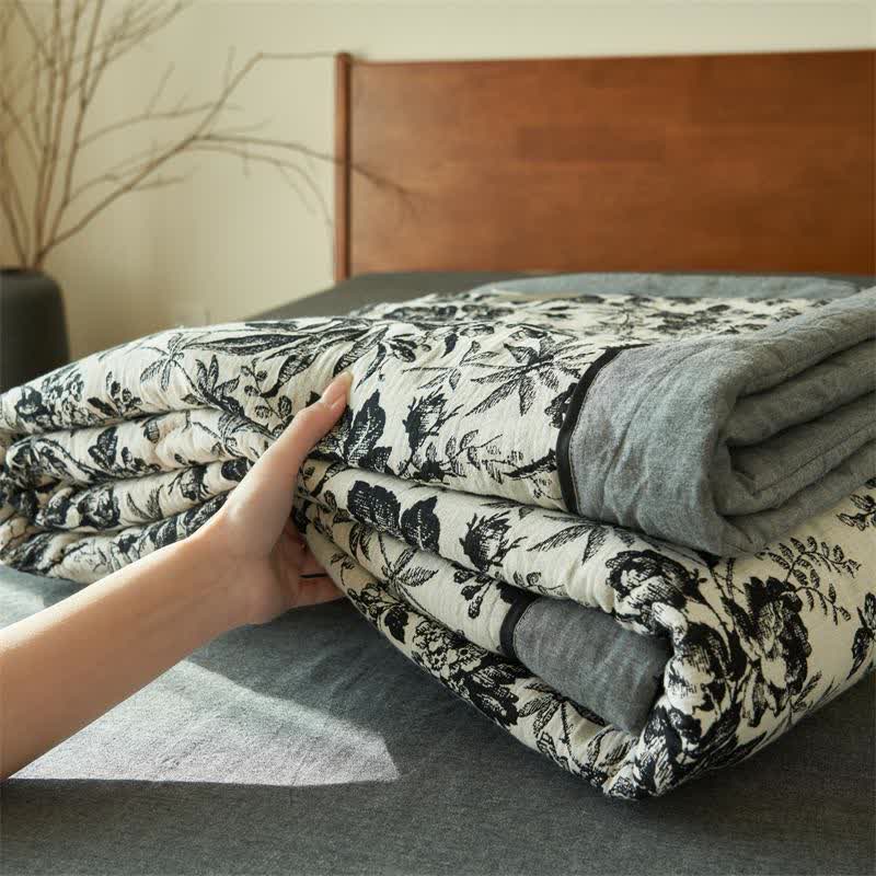 Black Camellia Natural Cotton Gauze Quilt