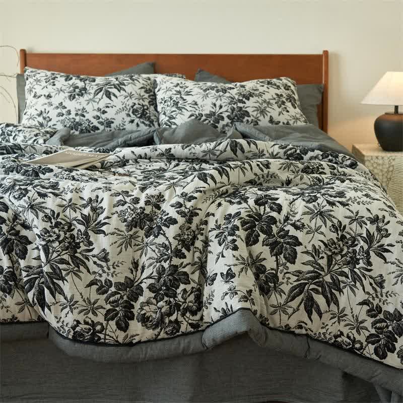 Black Camellia Natural Cotton Gauze Quilt