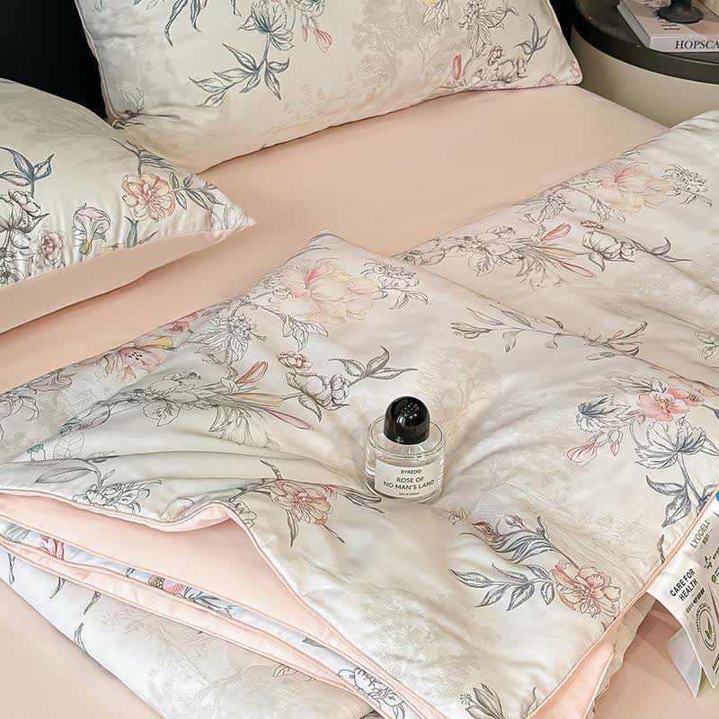 Rose Print Silky Natural Quilt