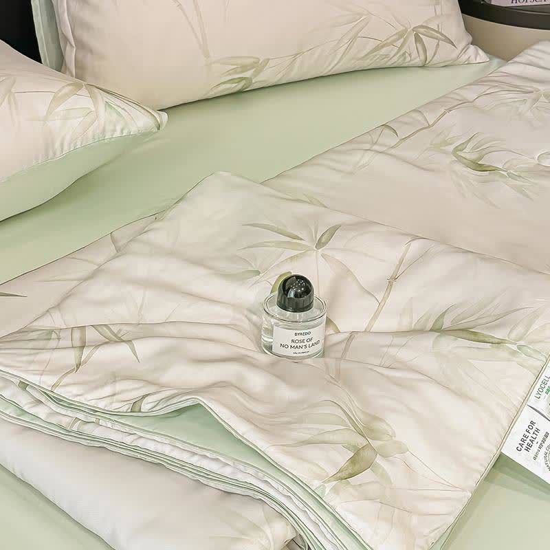 Bamboo Print Silky Natural Quilt