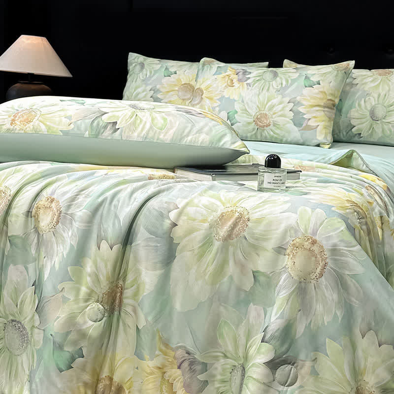 Daisy Print Silky Natural Quilt