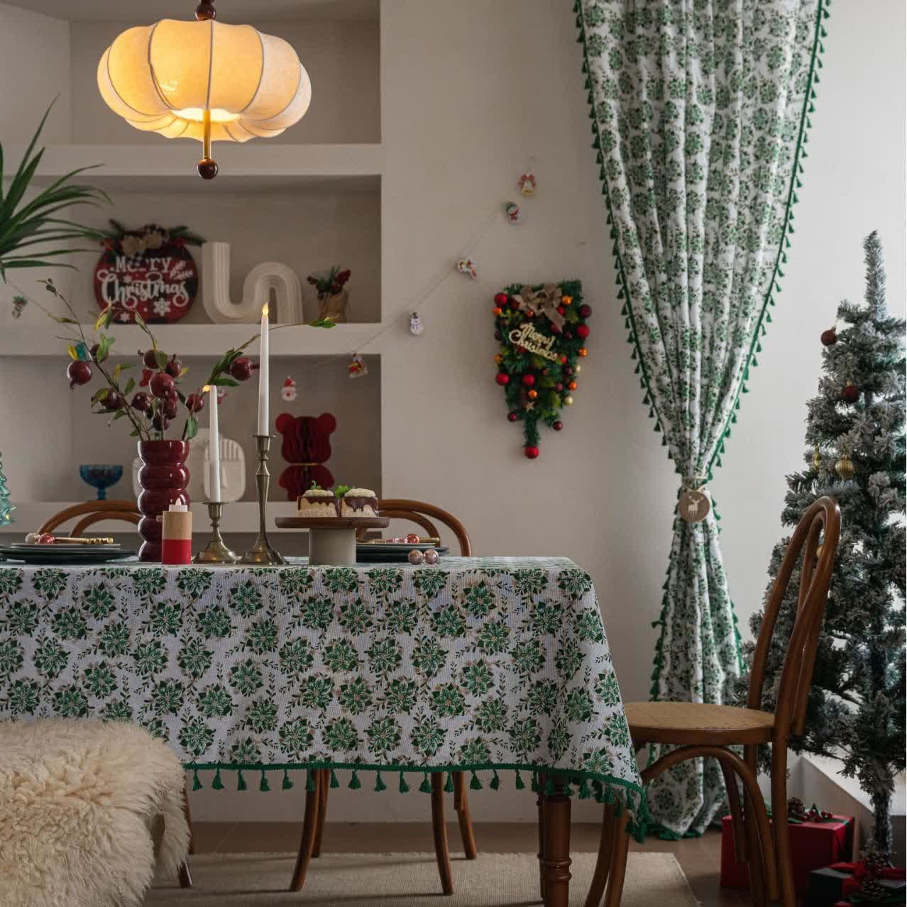 Christmas Floral Edelweiss Print Tablecloth