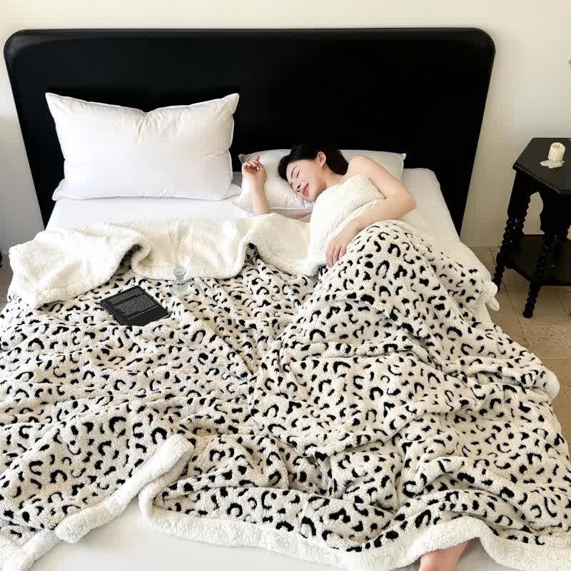 Leopard Jacquard Sherpa Throw Blanket
