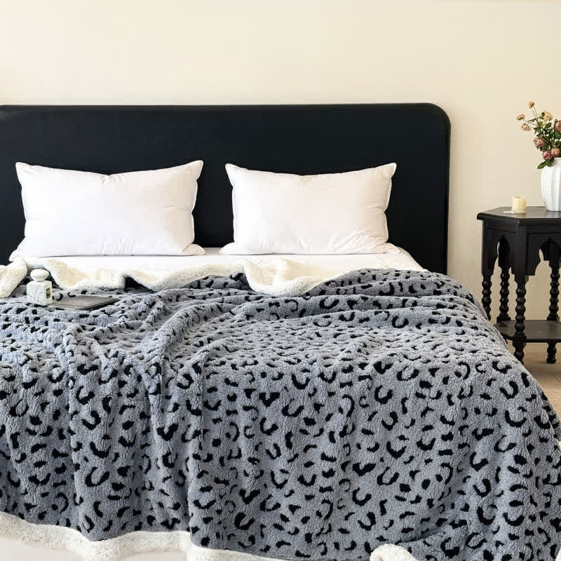 Leopard Jacquard Sherpa Throw Blanket