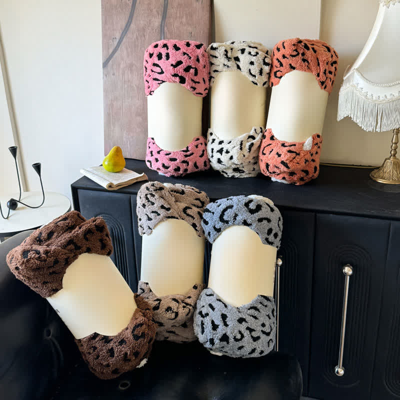 Leopard Jacquard Sherpa Throw Blanket