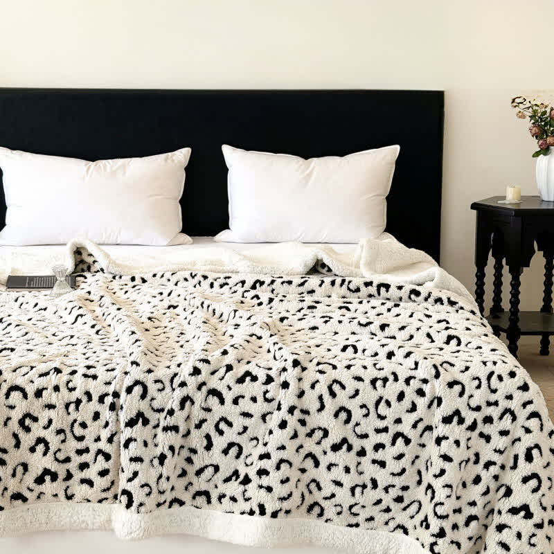 Leopard Jacquard Sherpa Throw Blanket