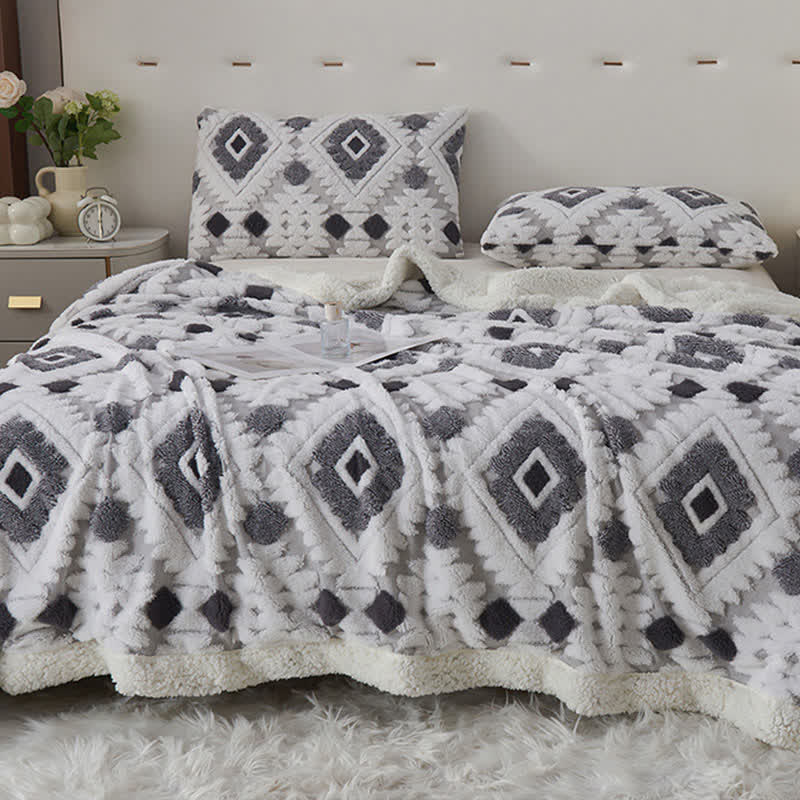 Bohemian Style Jacquard Sherpa Throw Blanket