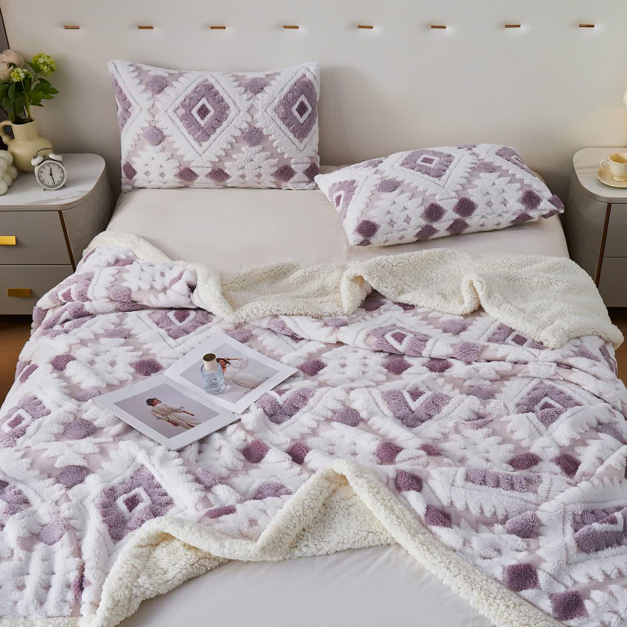 Bohemian Style Jacquard Sherpa Throw Blanket
