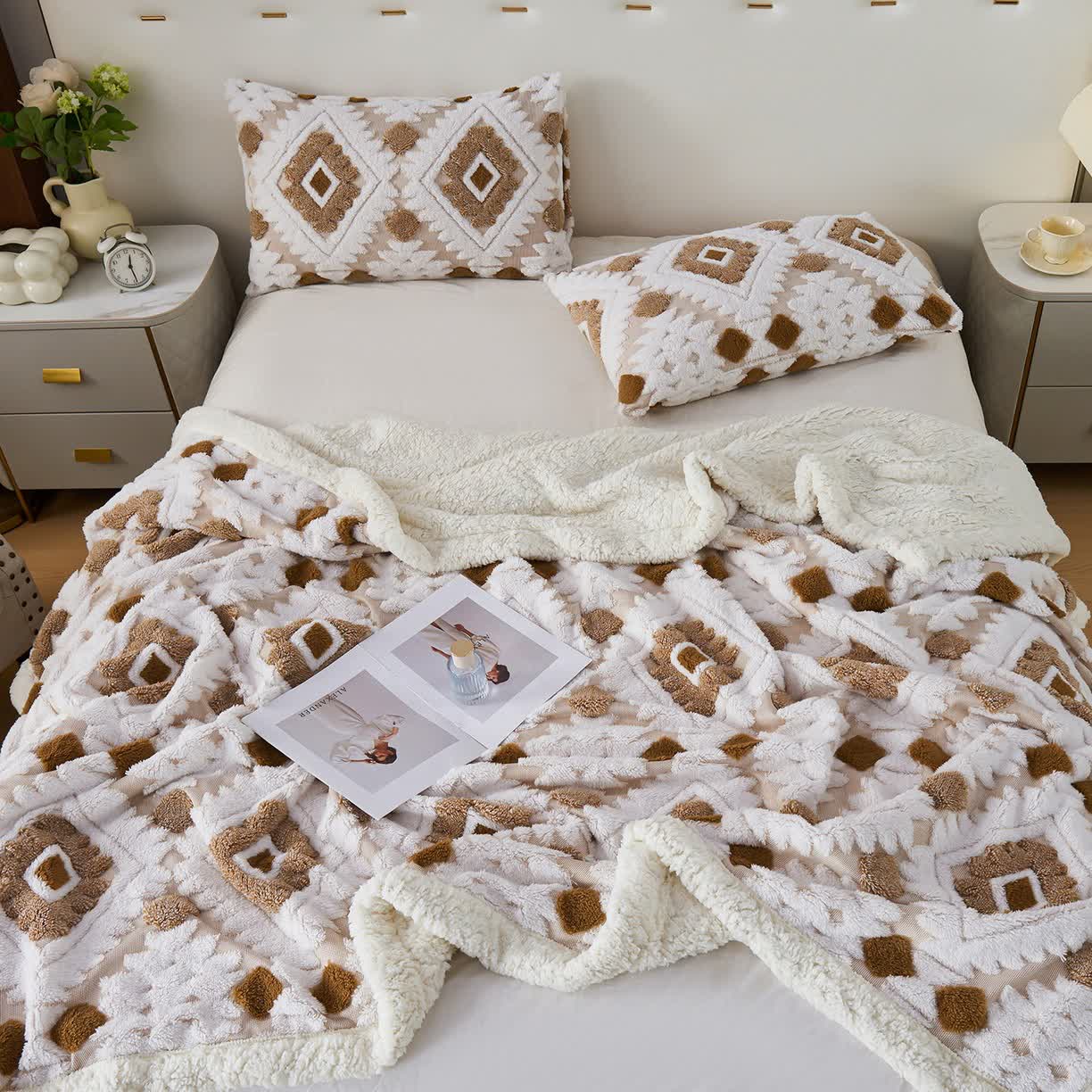 Bohemian Style Jacquard Sherpa Throw Blanket
