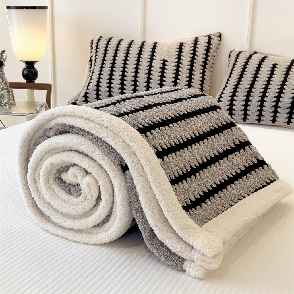 Geometric Print Jacquard Throw Blanket