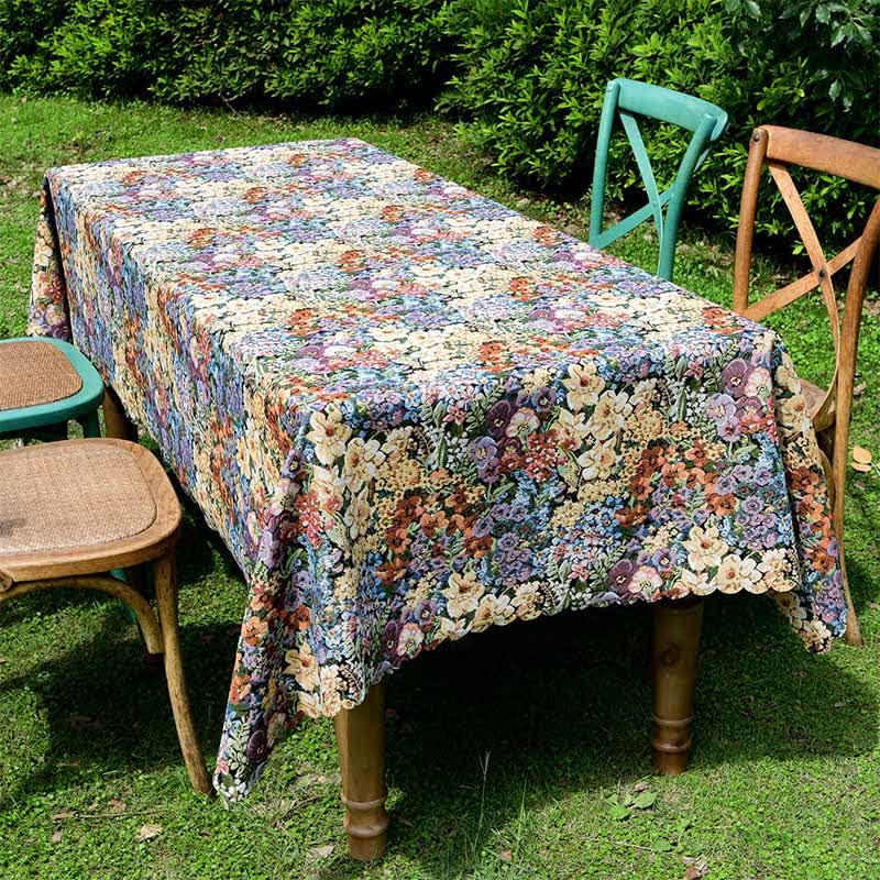 Luxurious Floral Scalloped Edge Tablecloth