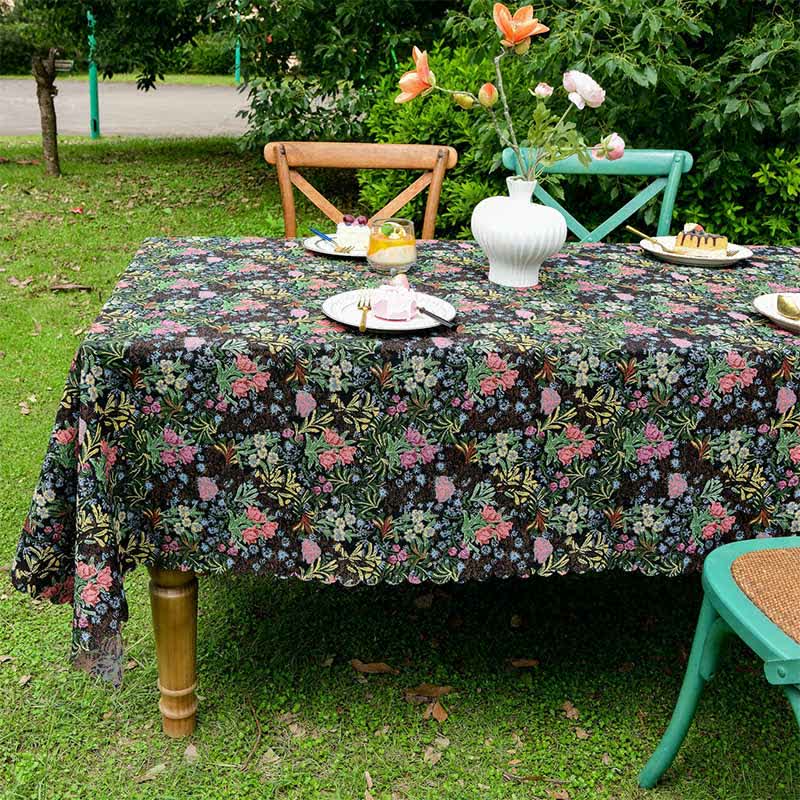 Retro Floral Branch Scalloped Edge Tablecloth
