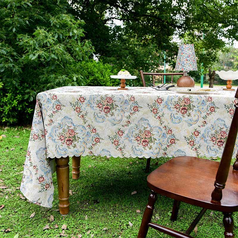 Elegant Floral Scalloped Edge Tablecloth