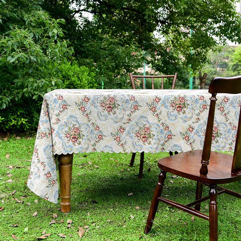Elegant Floral Scalloped Edge Tablecloth