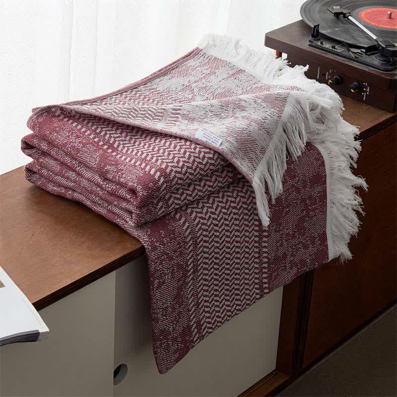 Modern Jacquard Reversible Cotton Tassel Quilt