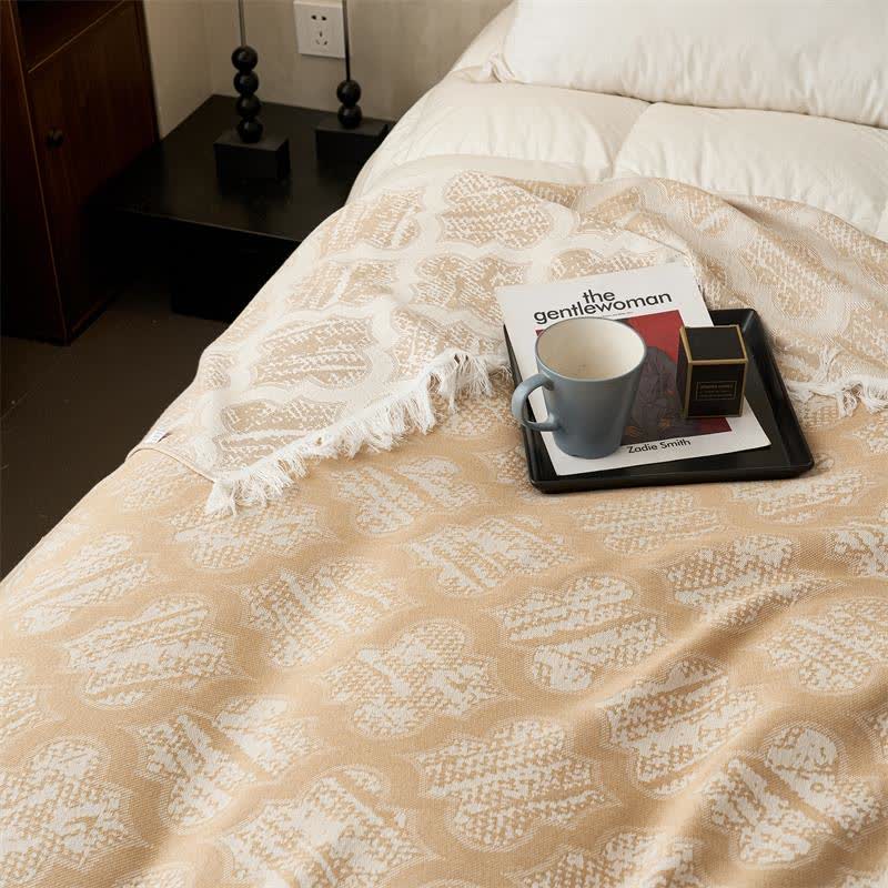 Retro Pattern Reversible Cotton Tassel Quilt