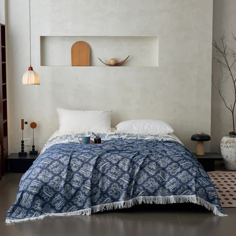 Retro Pattern Reversible Cotton Tassel Quilt