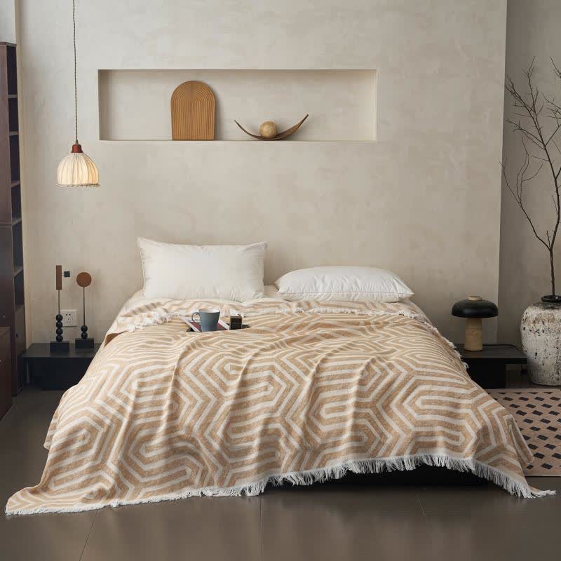 Plaid Jacquard Reversible Cotton Tassel Quilt