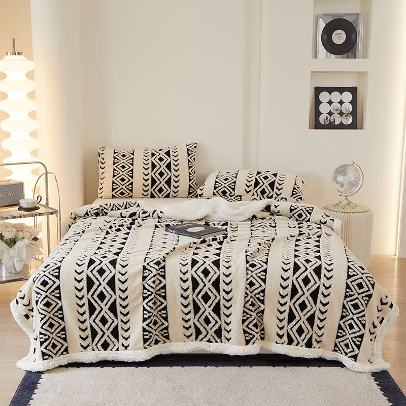 Striped Diamond Jacquard Warm Blanket