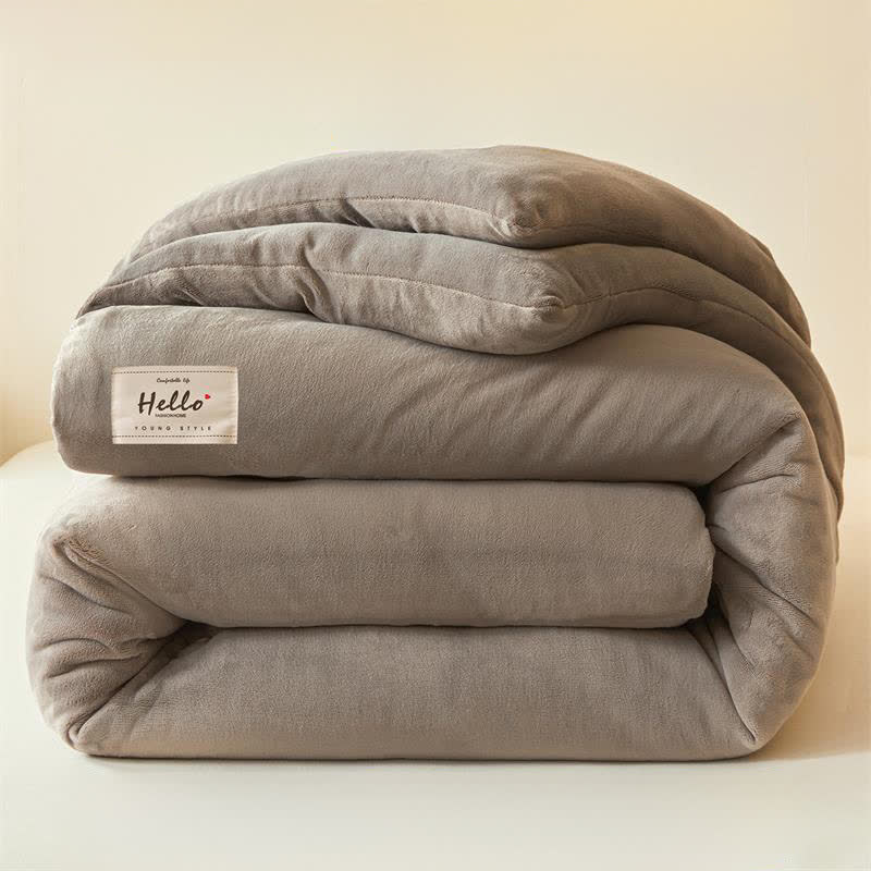 Simple Solid Color Warm Plush Blanket