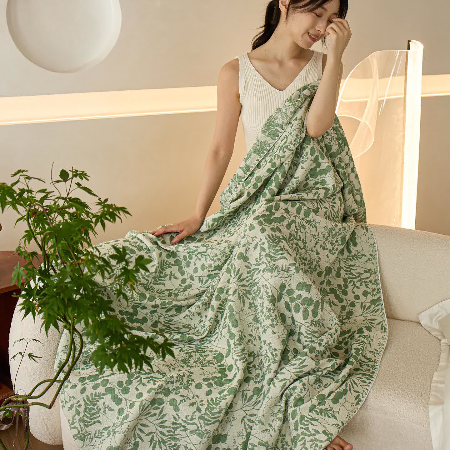 Soft Style Floral Cotton Gauze Quilt