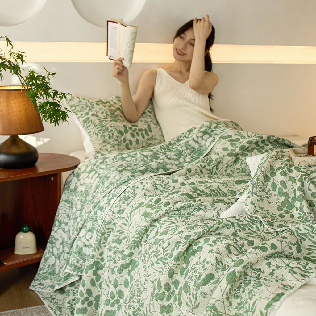 Soft Style Floral Cotton Gauze Quilt