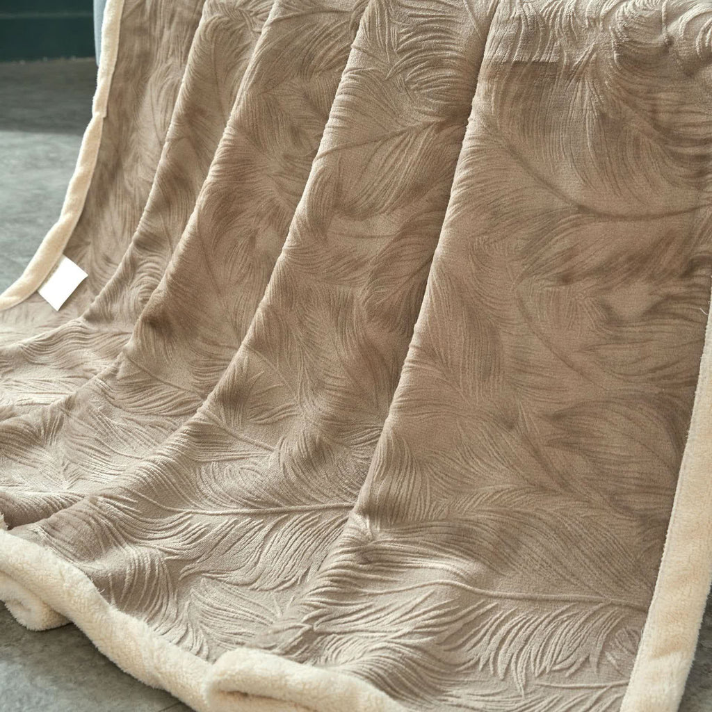 Leaf Textured Warm Throw Blanket