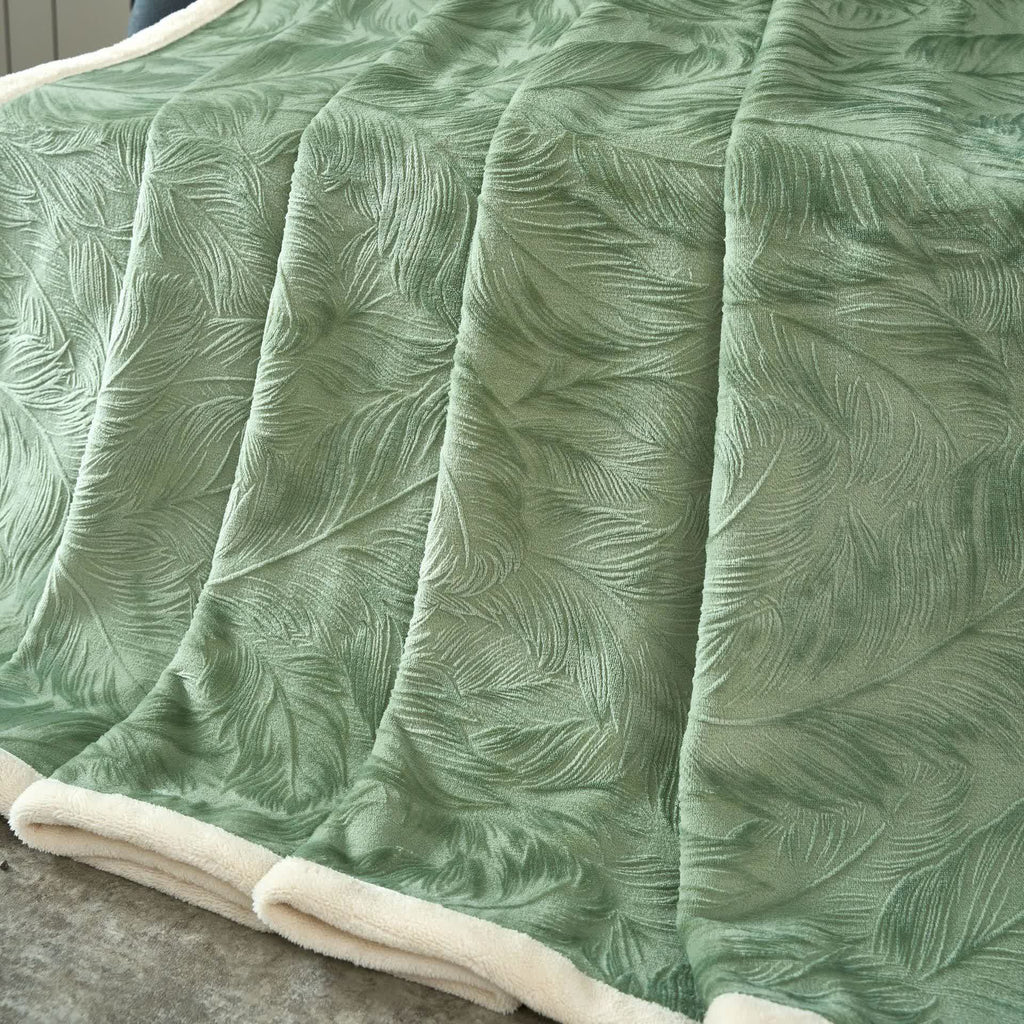 Leaf Textured Warm Throw Blanket