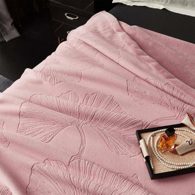 Ginkgo Leaf Textured Throw Blanket
