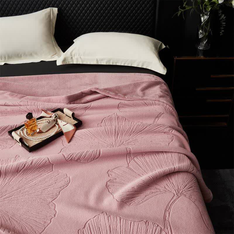 Ginkgo Leaf Textured Throw Blanket