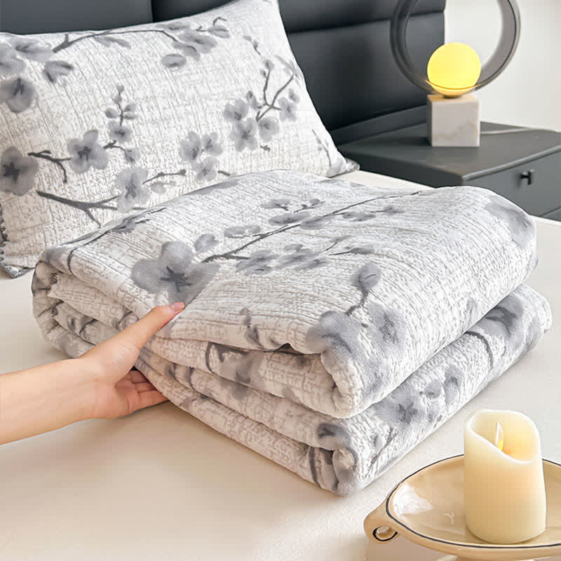 Plum Blossom Jacquard Throw Blanket