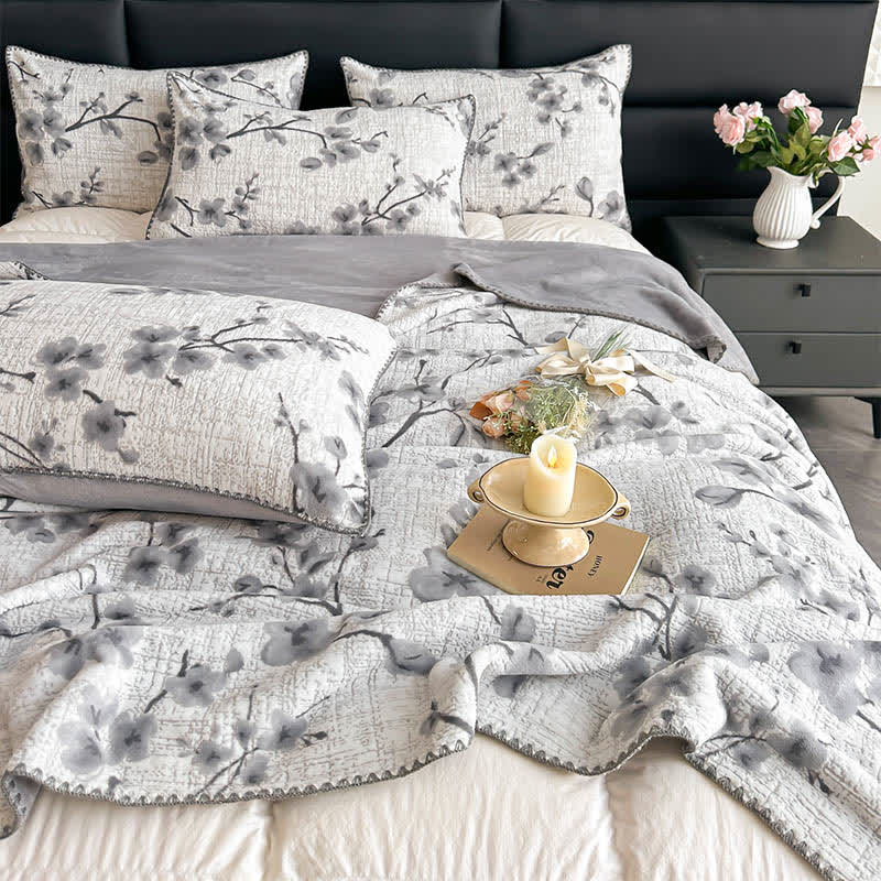 Plum Blossom Jacquard Throw Blanket