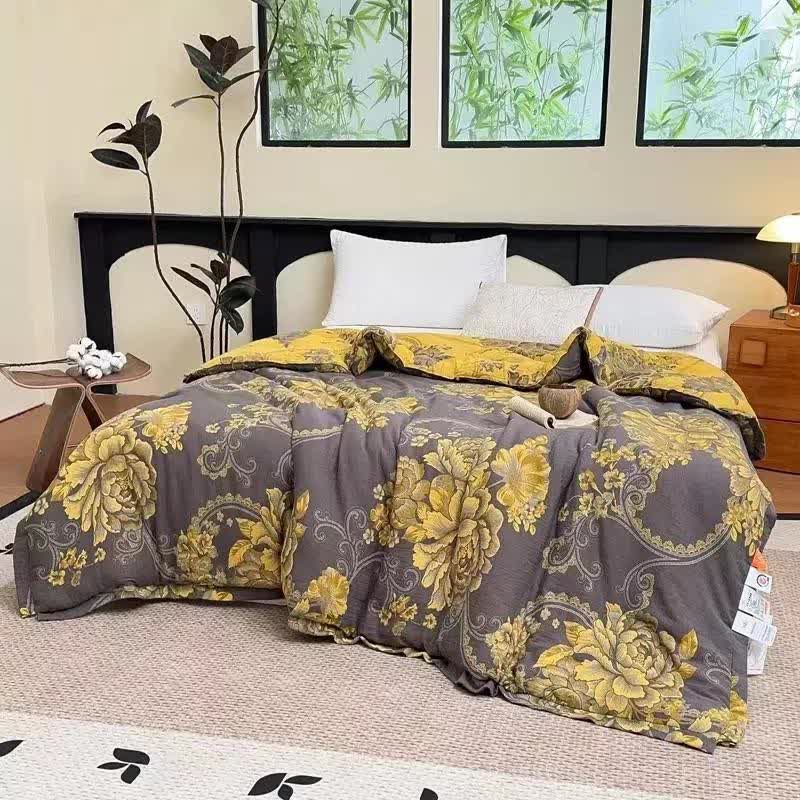 Luxury Peony Cotton Gauze Jacquard Quilt