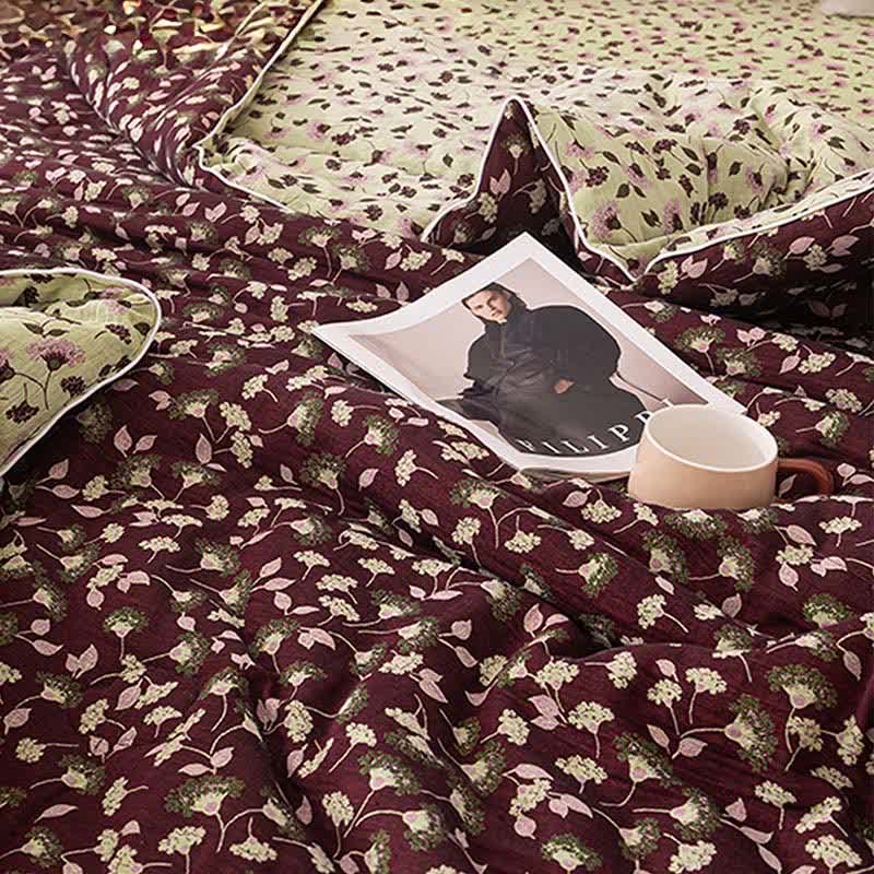 Botanical Leaf Cotton Gauze Jacquard Quilt