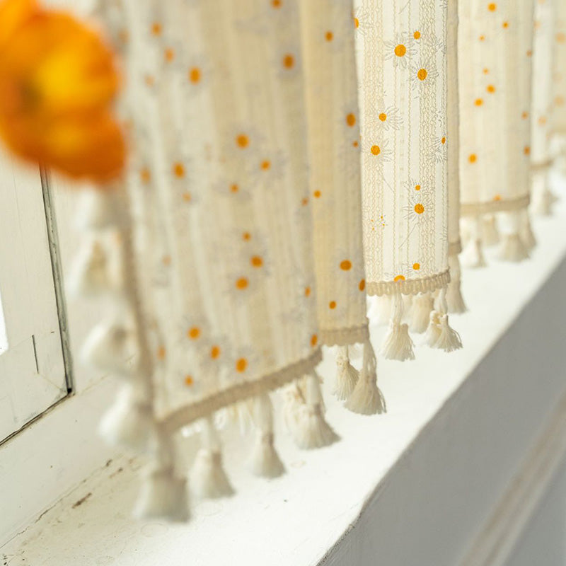 Beige Rustic Daisy Tier Curtain